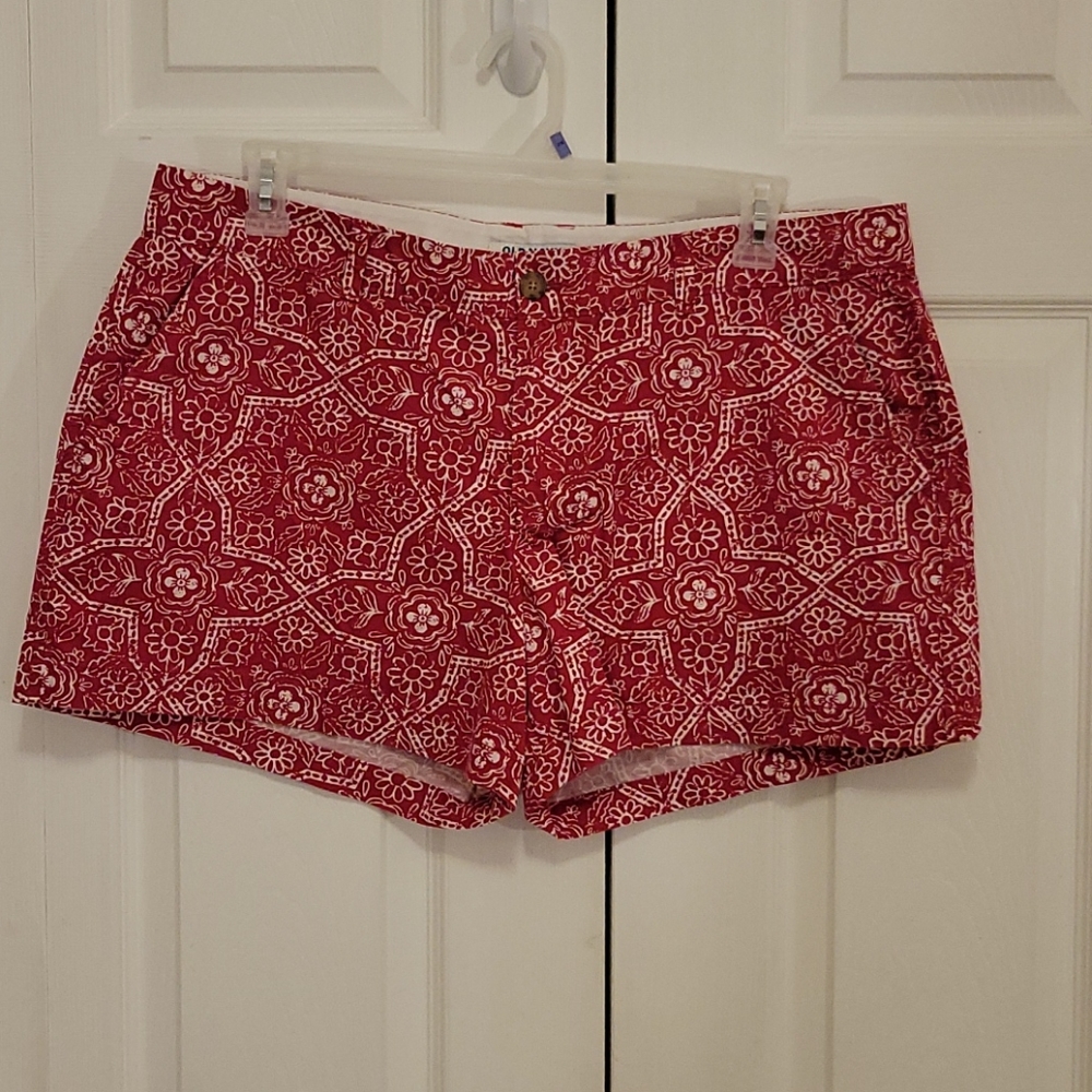 Old Navy patterned shorts size 16